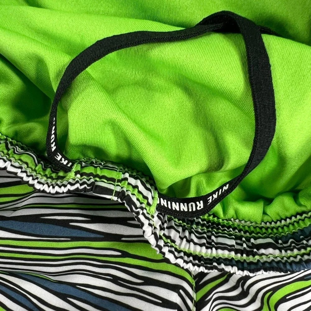 Nike Shorts Dri-Fit Womens Size Small Green Striped Lined Athletic Activewear